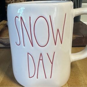 Rae Dunn SNOW DAY Mug